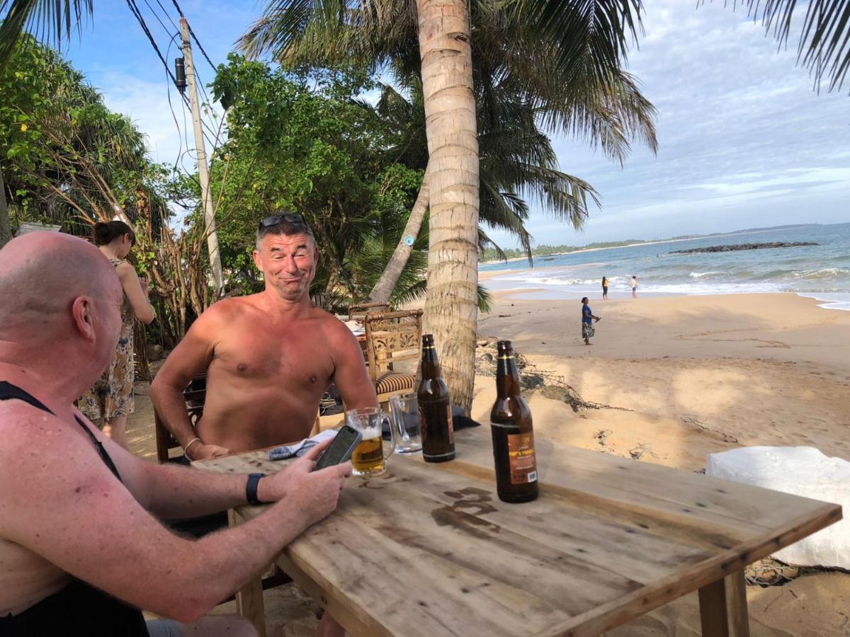 Rock Paradise Beach Hotel & Restaurent Tangalle Ngoại thất bức ảnh